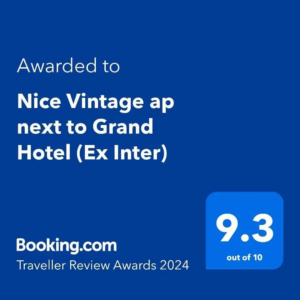 Nice Vintage Ap Next To Grand Hotel Bucarest